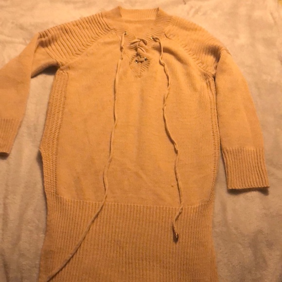 Sweater - Picture 1 of 3